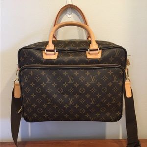 Louis Vuitton iCare
